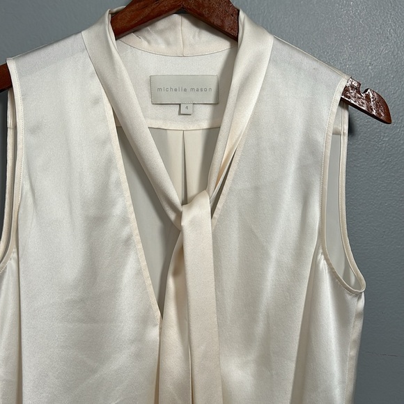MICHELLE MASON Satin Tie Neck Blouse Ivory size 4- EUC - Picture 6 of 15